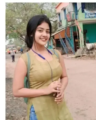 Escort In Garhwa